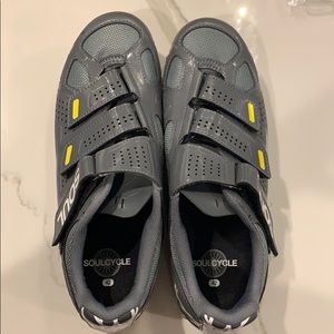 Soulcycle spin shoes size 9 (42)